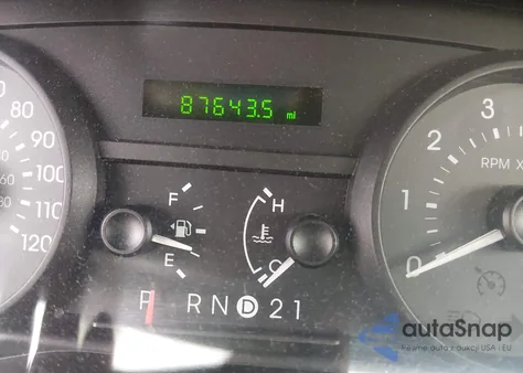 2007 Mercury Grand Marquis Gs z USA, uszkodzony, nr VIN 2MEFM74V97X625830